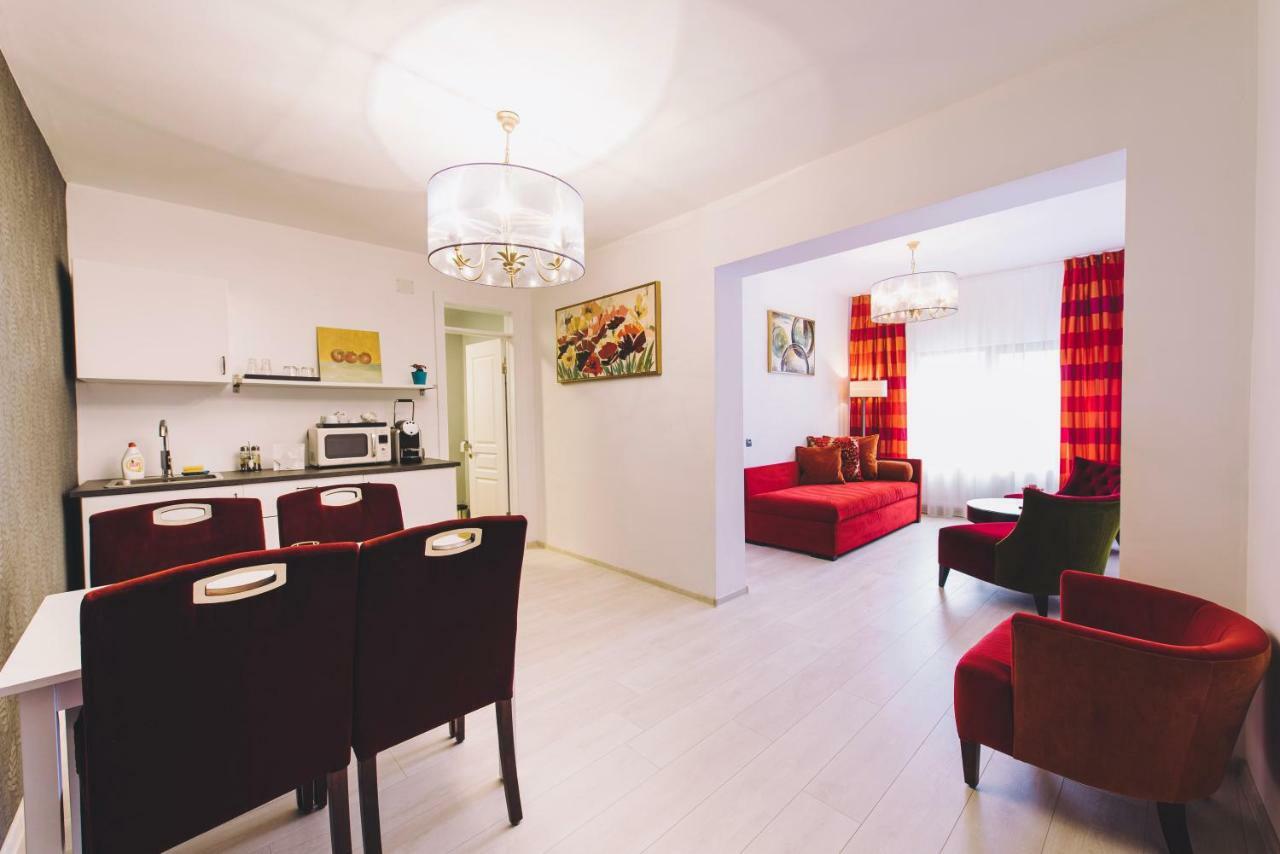 Derby Apart Hotel Alba Iulia Eksteriør bilde